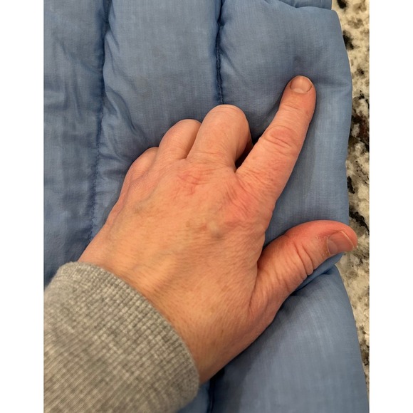 Cloudveil Womens Light Puffer Vest Full Zip Layering Outerwear XS gorpcore - Picture 10 of 10